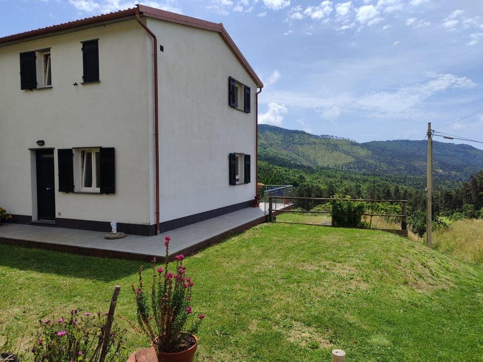 Property building, Garden, Garden view, Mountain view