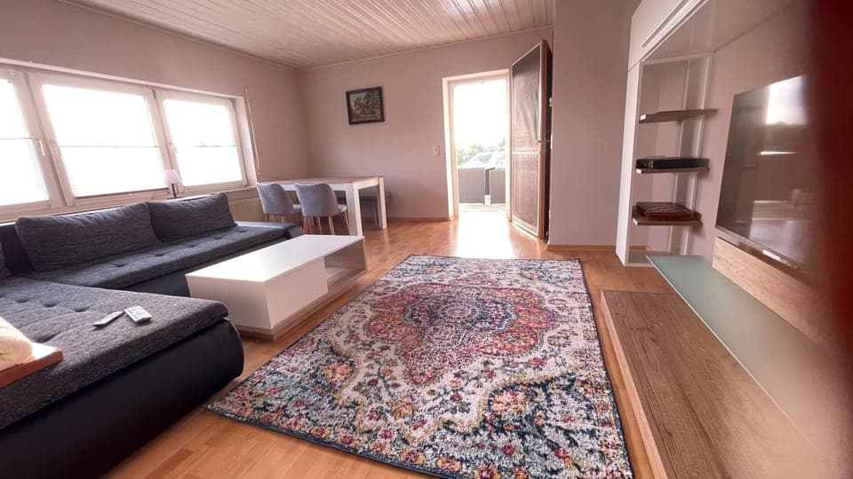 Living room, Photo of the whole room, Seating area