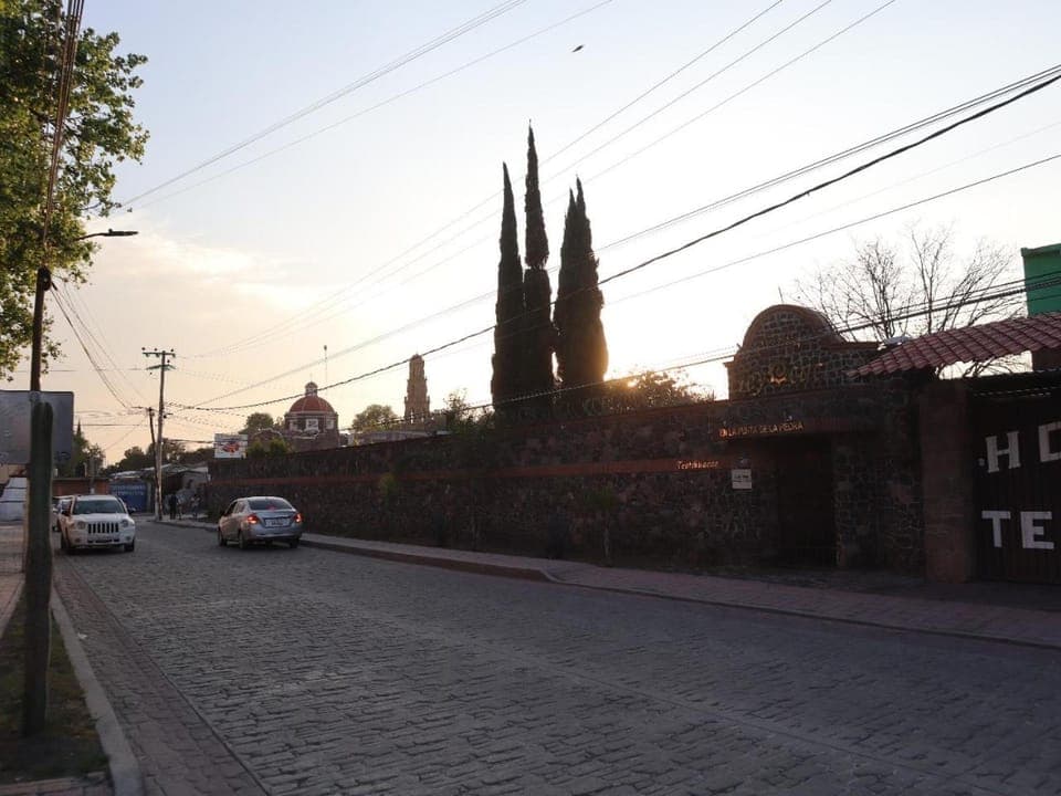 Property building, Location