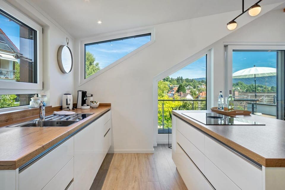 Kitchen or kitchenette, Living room
