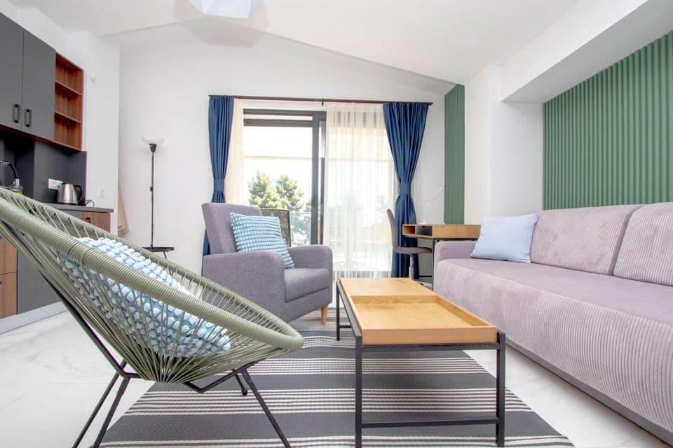 Living room, Seating area