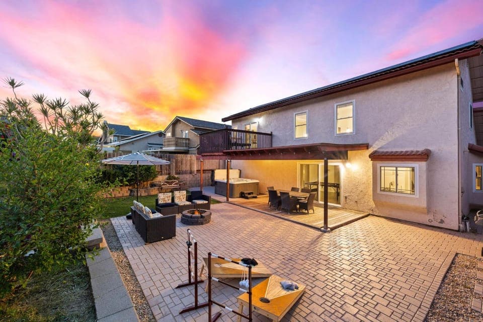 Property building, Patio, Activities, Garden, fireplace