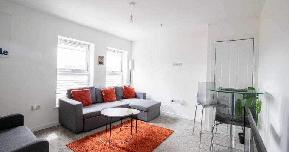 Living room, Seating area, internet