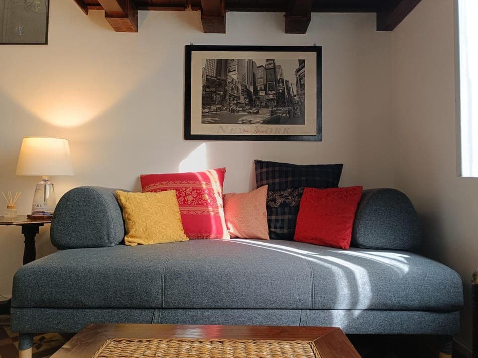 Communal lounge/ TV room