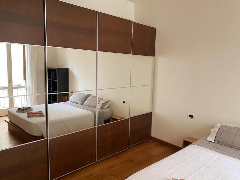 Bed, Photo of the whole room, Bedroom, wardrobe