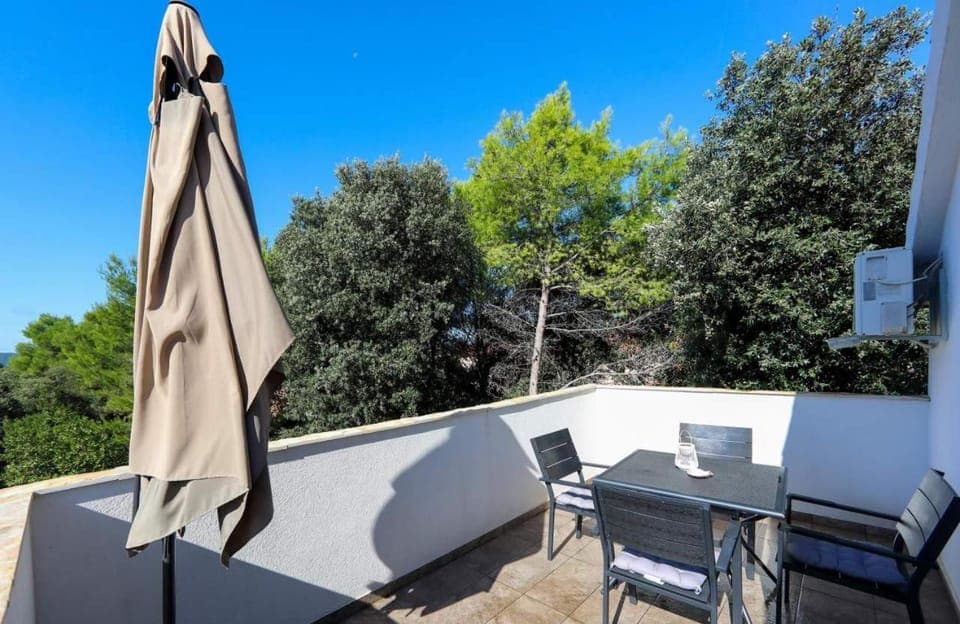 View (from property/room), Balcony/Terrace