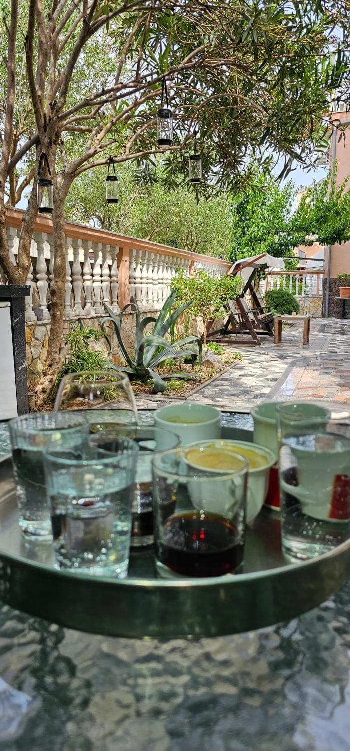 Balcony/Terrace, Drinks