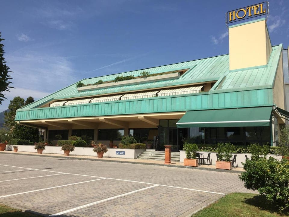 Property building, Parking