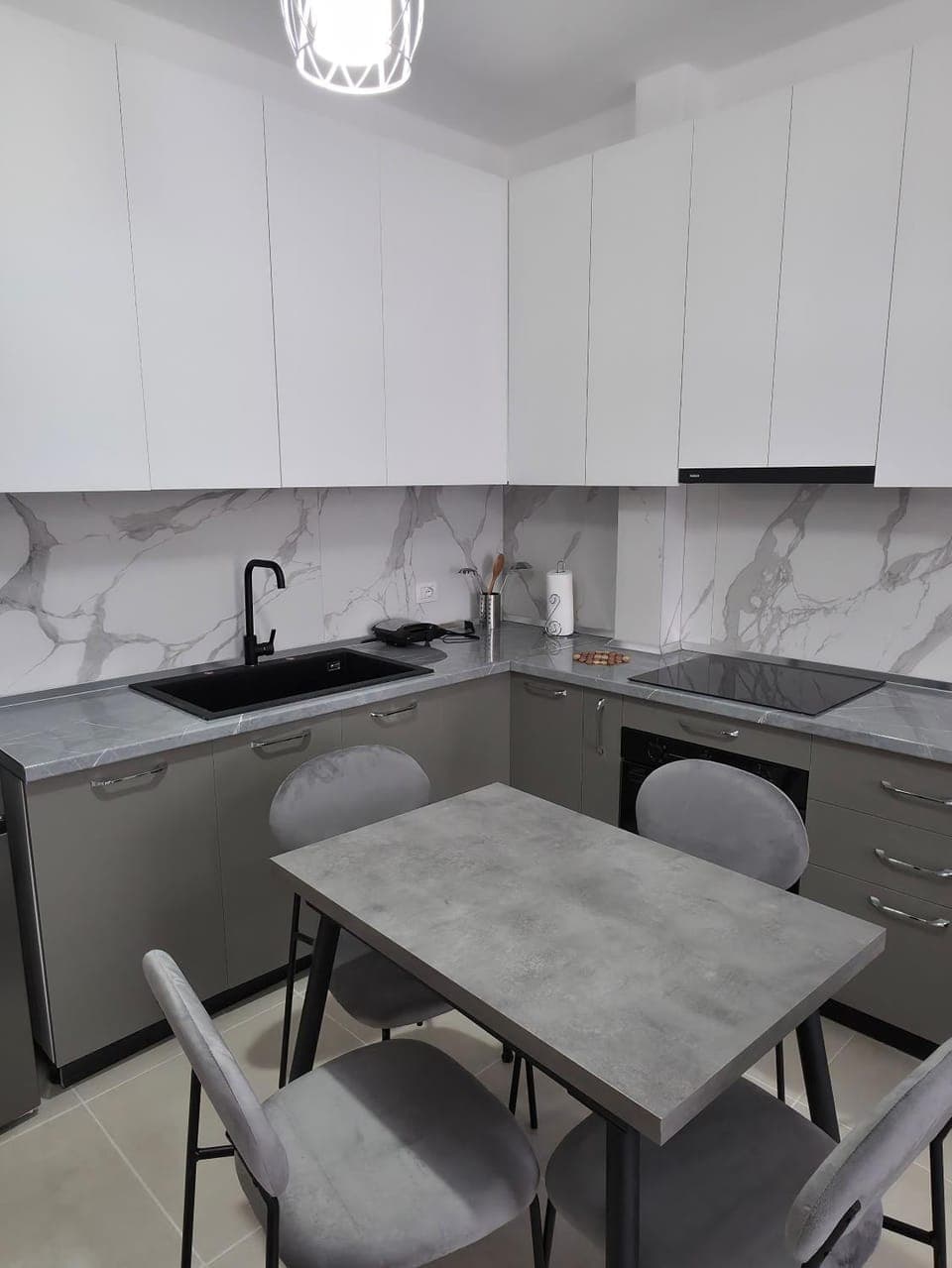 Kitchen or kitchenette, Living room, Seating area, Dining area, stove