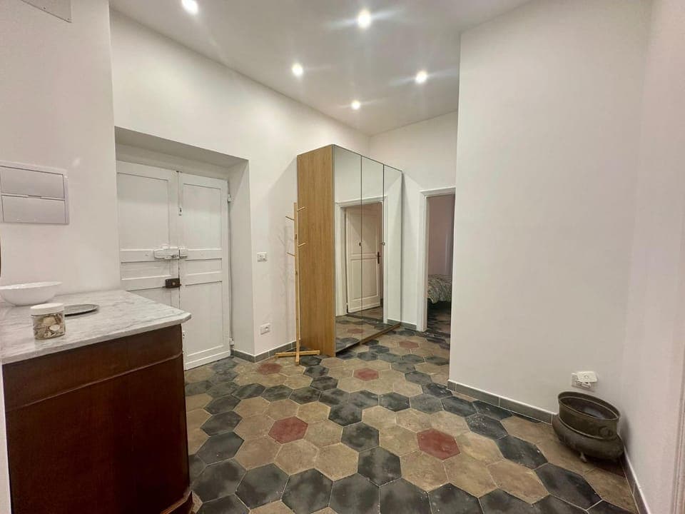 Bathroom, Kitchen or kitchenette, wardrobe