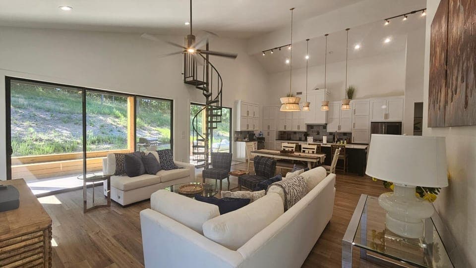 Living room, Seating area, pet friendly