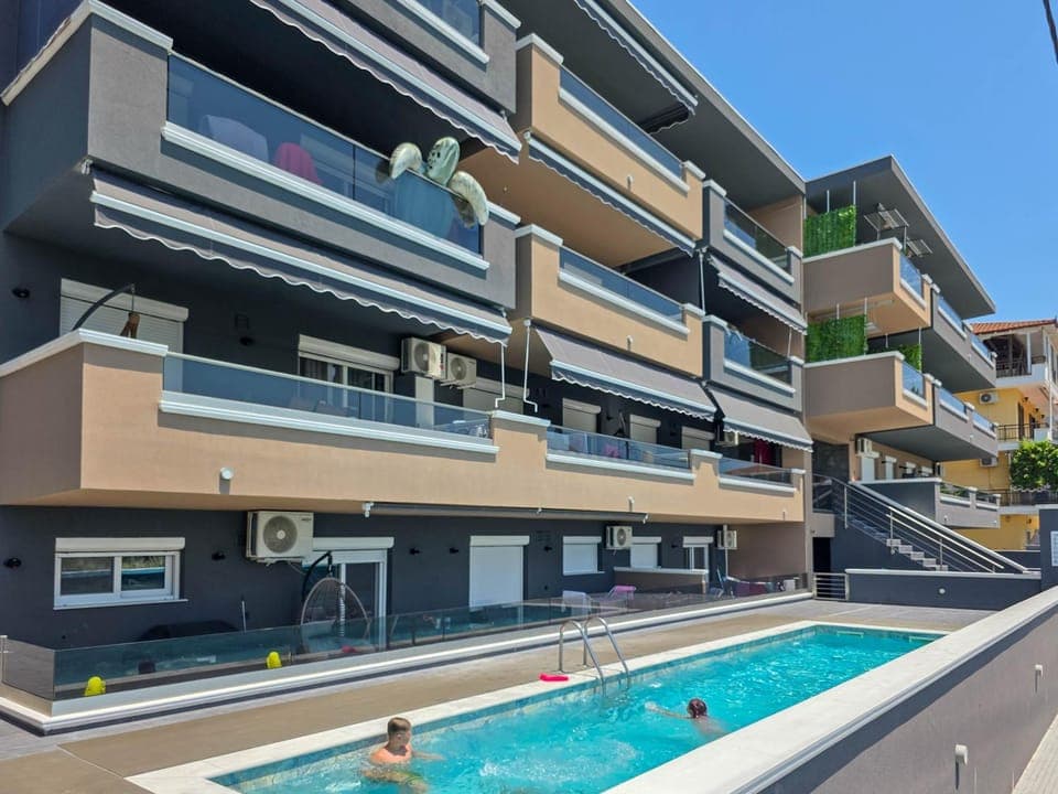 Property building, Swimming pool