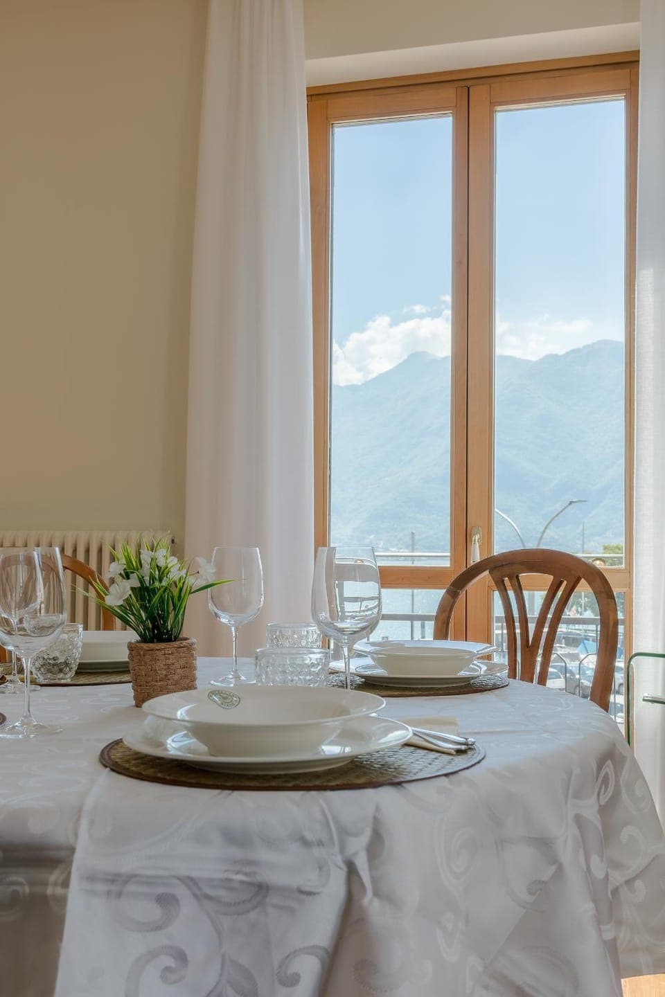 Natural landscape, Dining area, Mountain view
