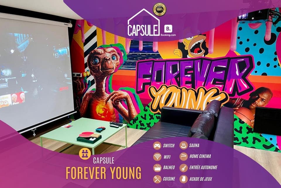 Communal lounge/ TV room, Evening entertainment