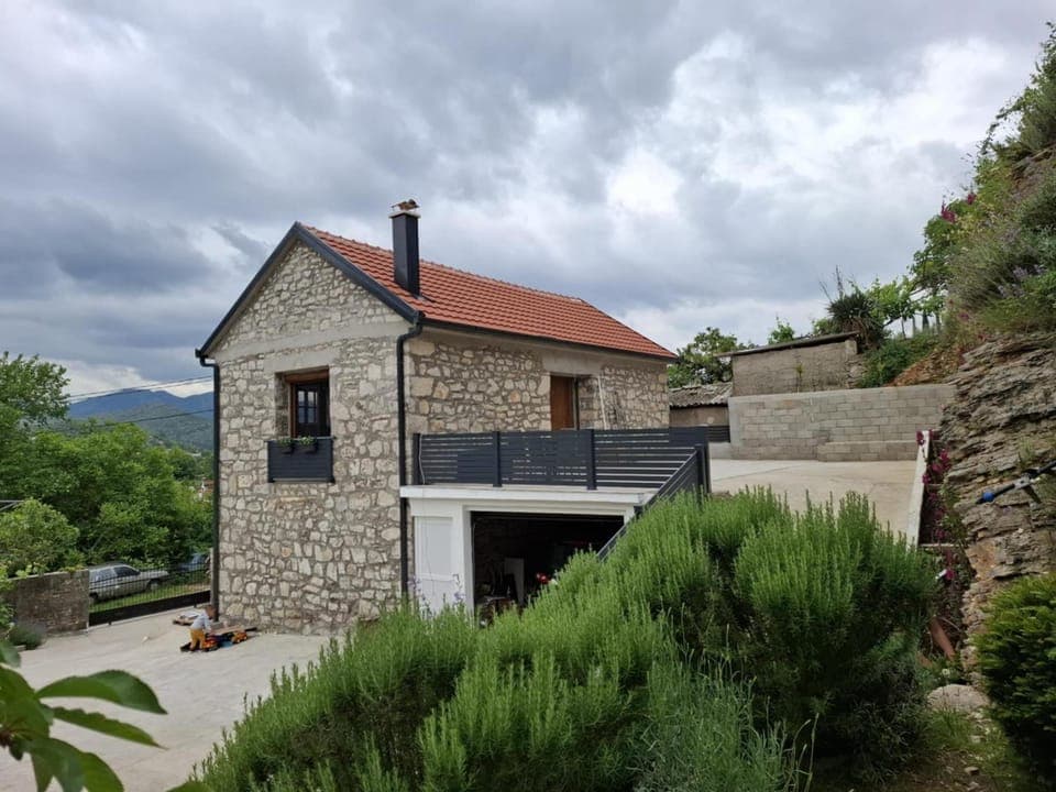 Property building, Garden