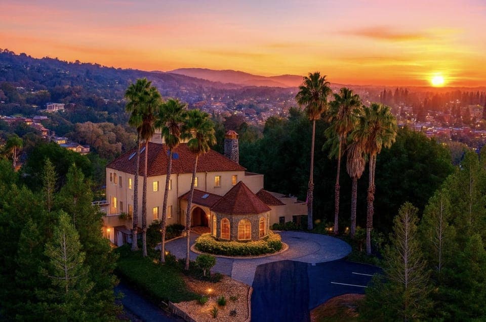 Property building, Bird's eye view, View (from property/room), Sunset, Quiet street view, Parking