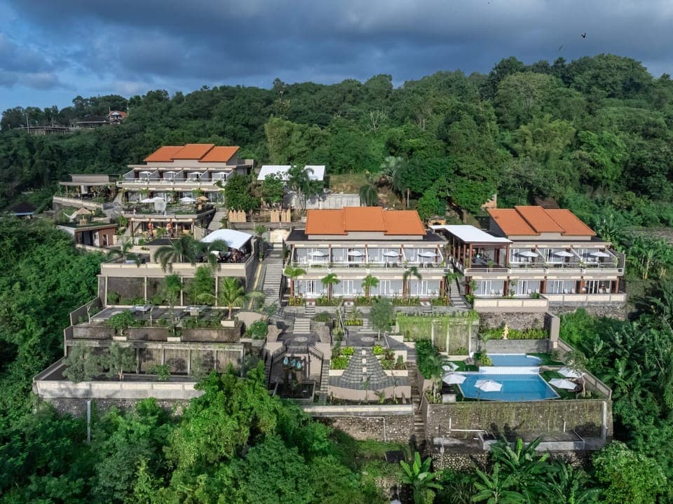 Property building, Natural landscape