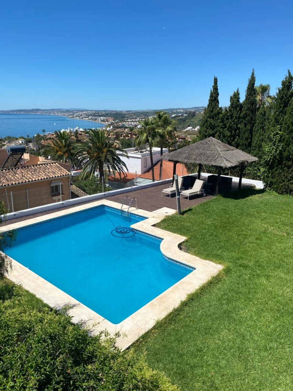 Day, Natural landscape, Pool view, Sea view, Swimming pool, sunbed