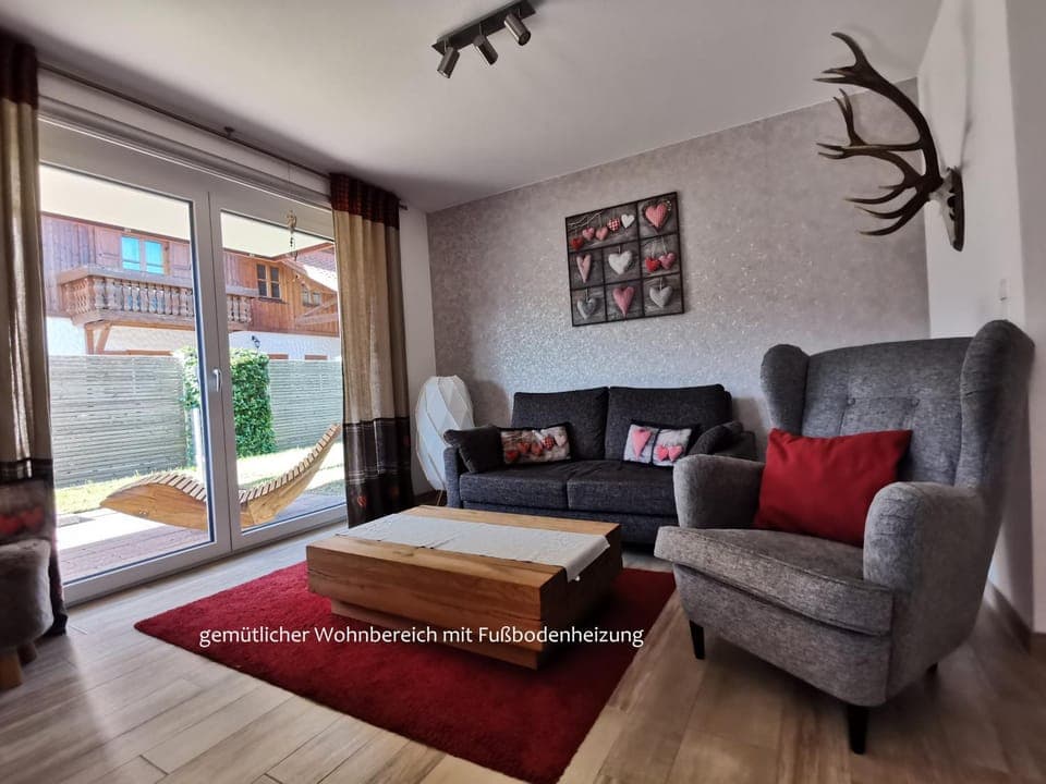 Living room, Seating area