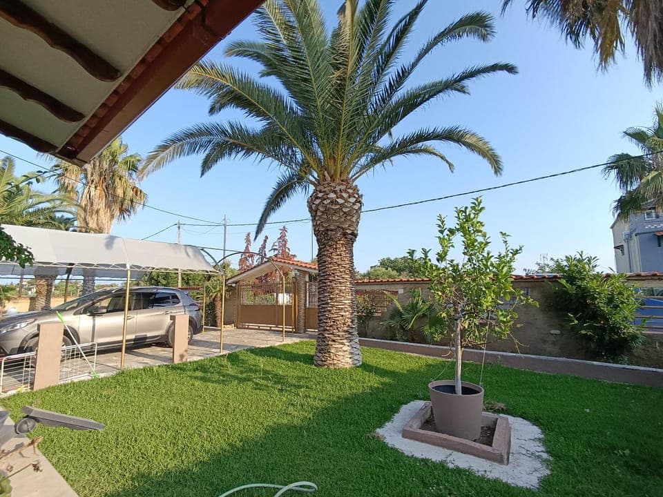 Spring, Day, Garden, Garden view, Parking