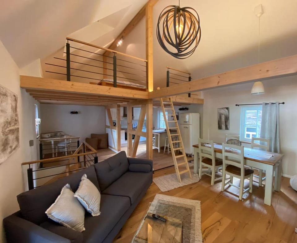 Living room, Seating area, Dining area