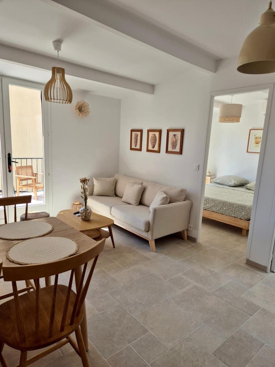 Living room, Dining area