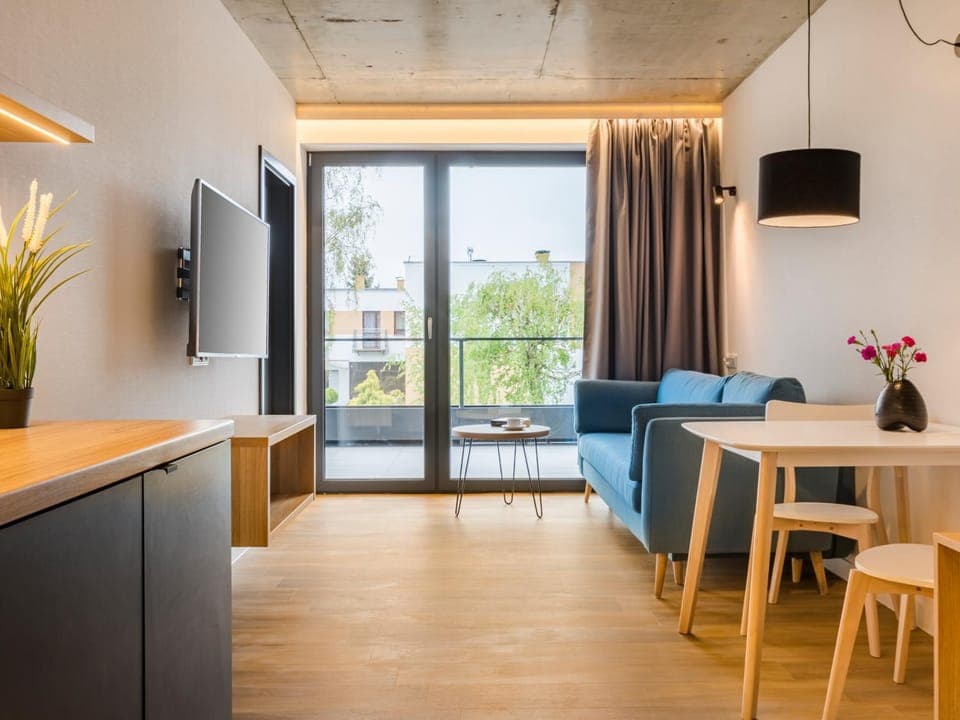 TV and multimedia, View (from property/room), Balcony/Terrace, Kitchen or kitchenette, Living room, Other, Photo of the whole room, Decorative detail, Seating area, Dining area, On site, City view, Area and facilities