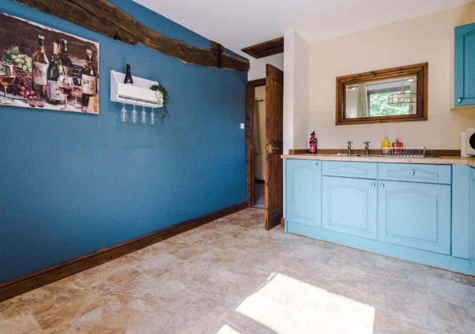 Kitchen or kitchenette, kitchen, kitchen