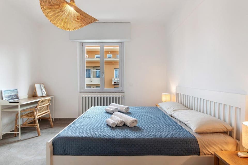 Living room, Bedroom