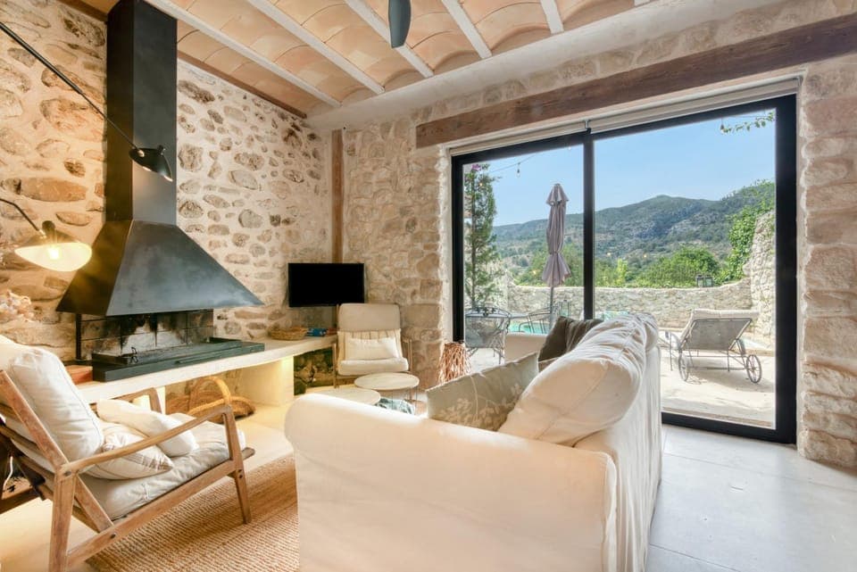 Property building, Living room