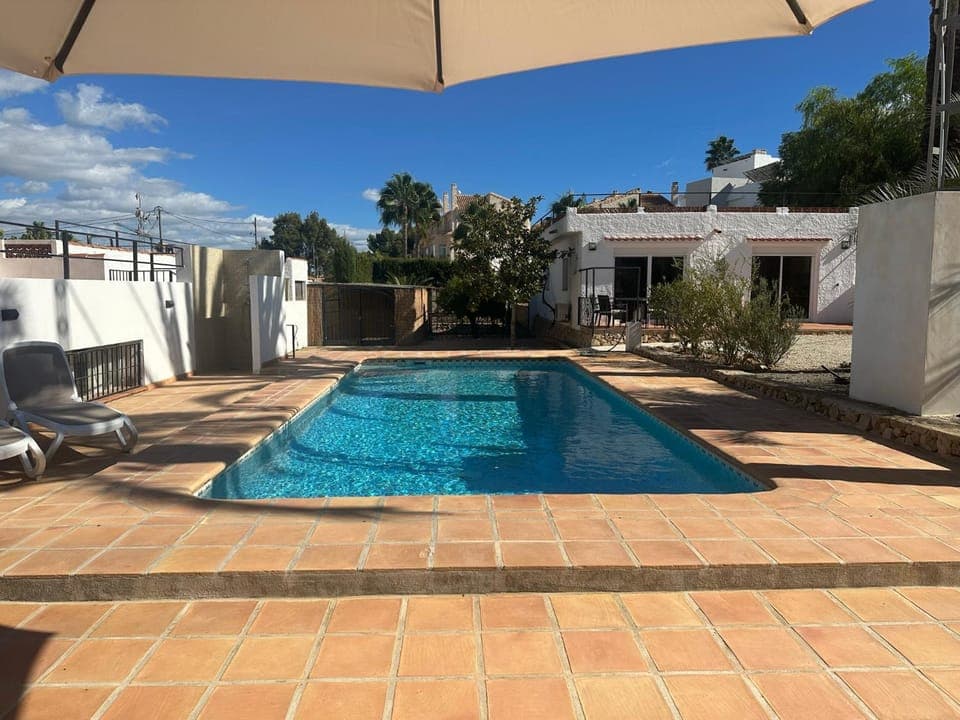 Property building, Patio, Balcony/Terrace, Pool view, Swimming pool, sunbed