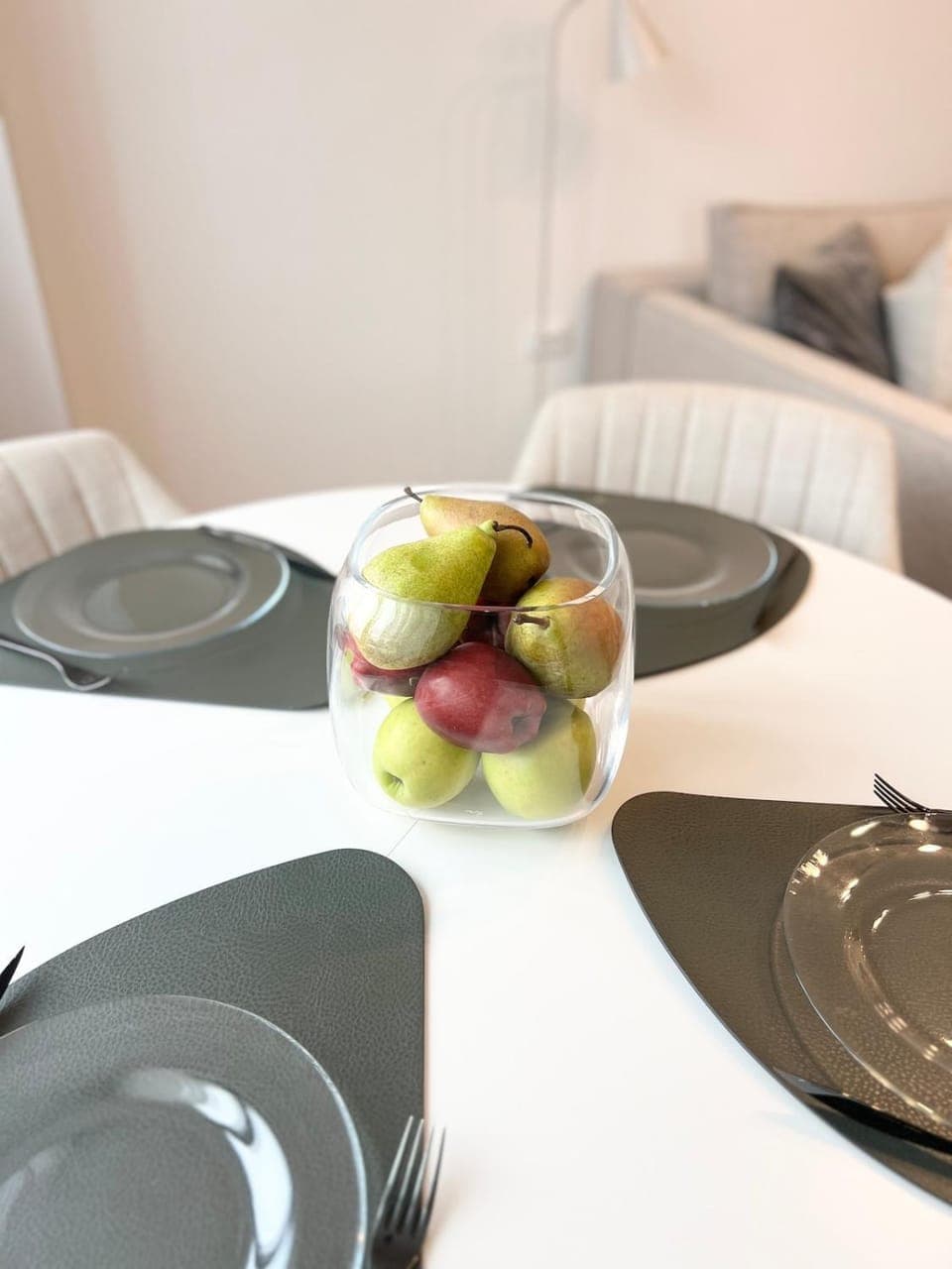 Food and drinks, Dining area, Food