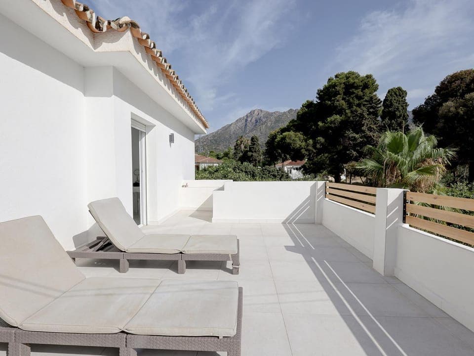 Natural landscape, Balcony/Terrace, Mountain view