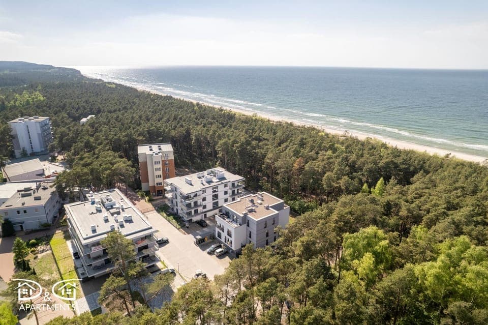 Property building, Day, Neighbourhood, Natural landscape, Bird's eye view, Beach, Sea view