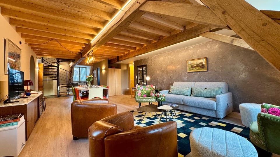 Property building, Living room