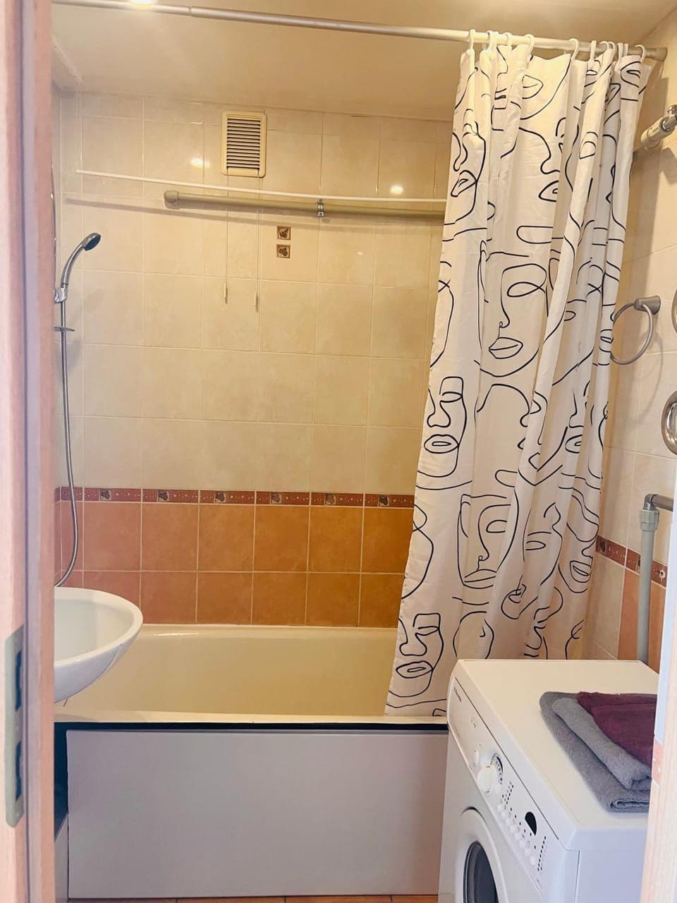 Bathroom, Bath, washing machine