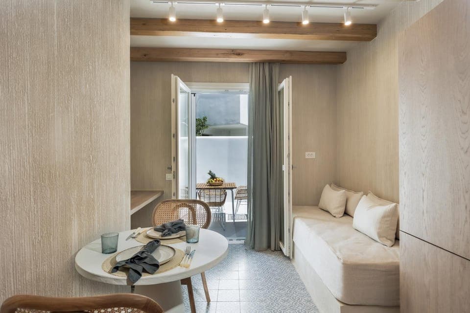 Bed, Living room, Seating area, Bedroom