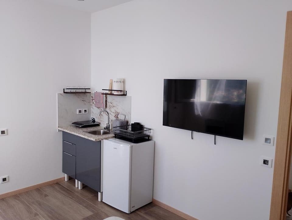 TV and multimedia, Kitchen or kitchenette