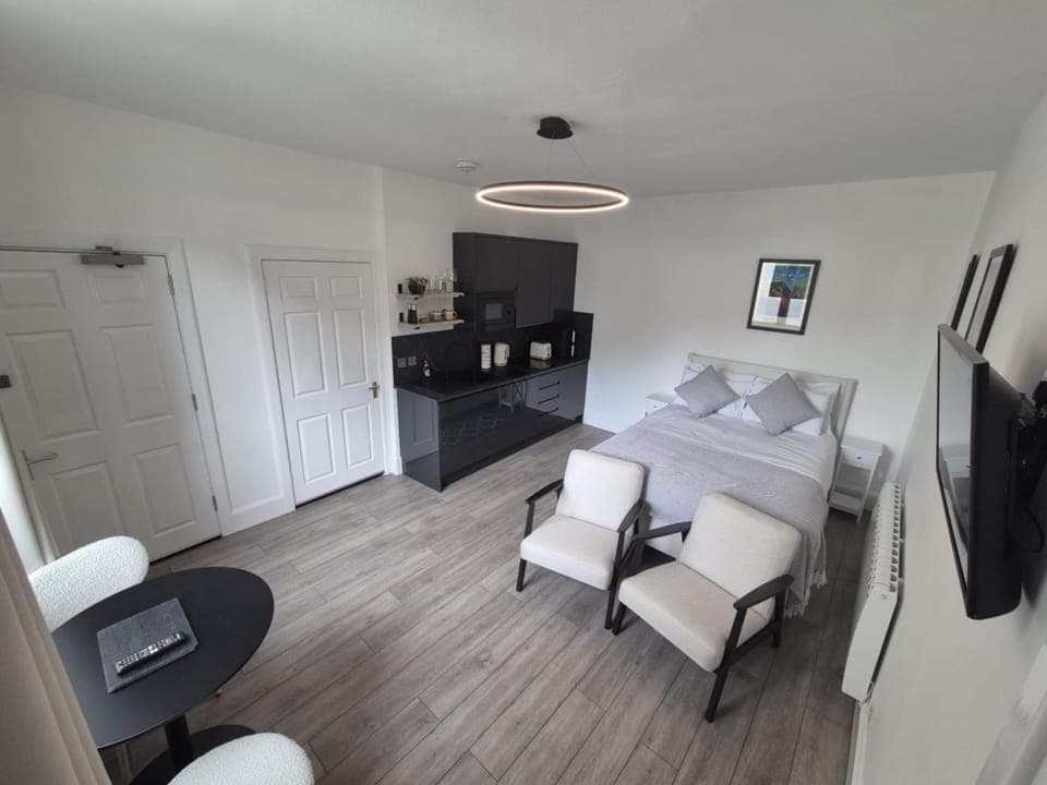 Kitchen or kitchenette, Living room, Photo of the whole room, Bedroom