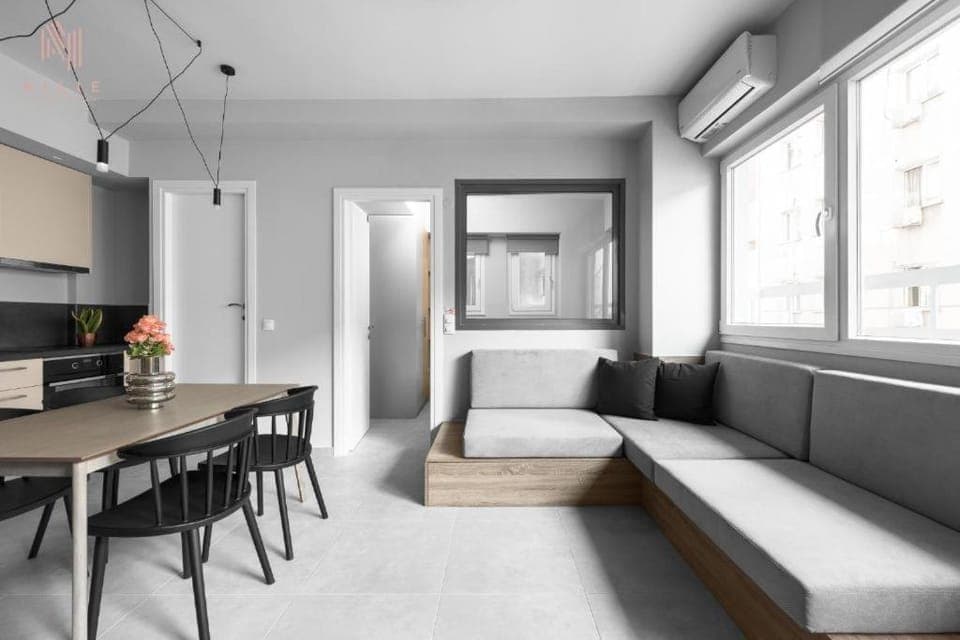 Kitchen or kitchenette, Living room, Seating area, Dining area