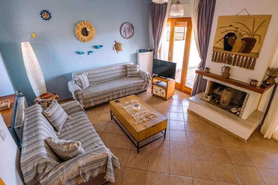 TV and multimedia, Living room, Seating area