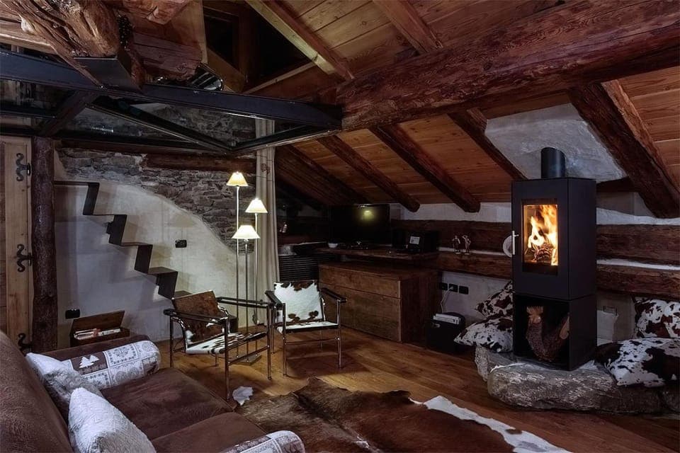 Communal lounge/ TV room