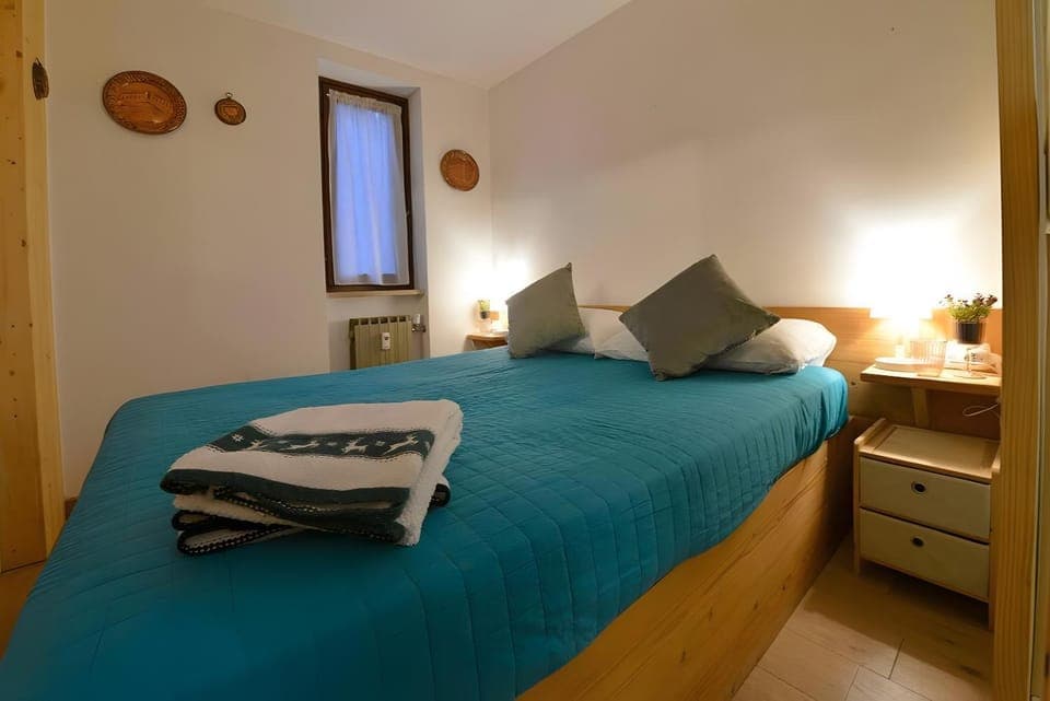 Living room, Bedroom