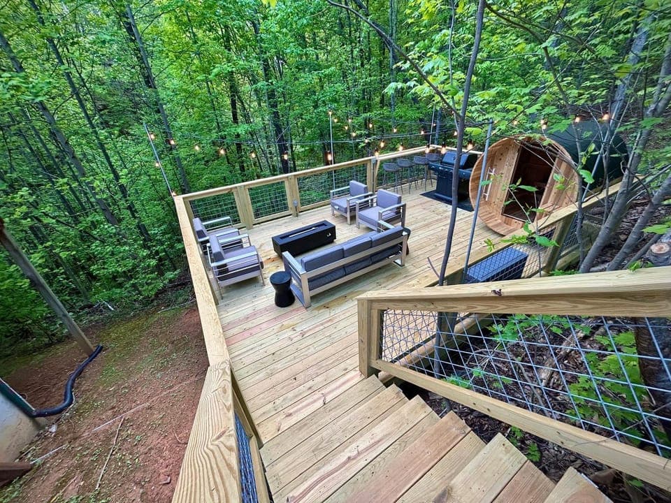 Hideaway Cabin by Venture Smoky Mountains Cabin in Pigeon Forge