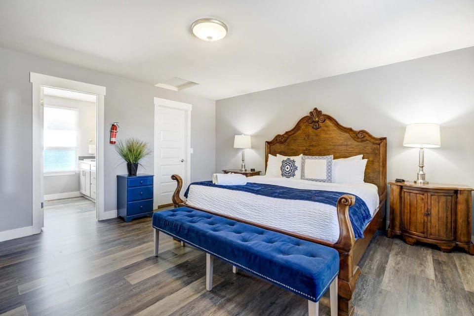 Vermijo Flat Walk to Downtown Shops & Dining Apartment in Old Colorado City