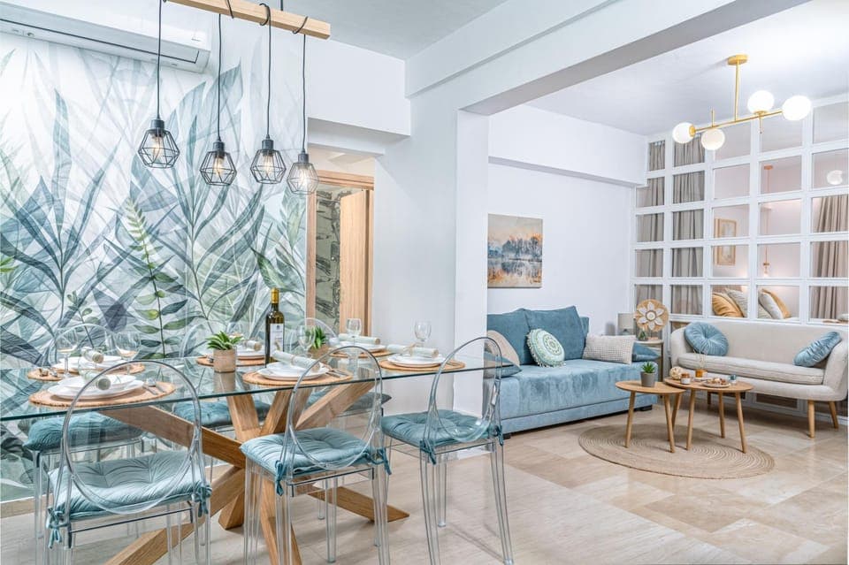 Living room, Decorative detail, Seating area, Dining area, Area and facilities, air conditioner