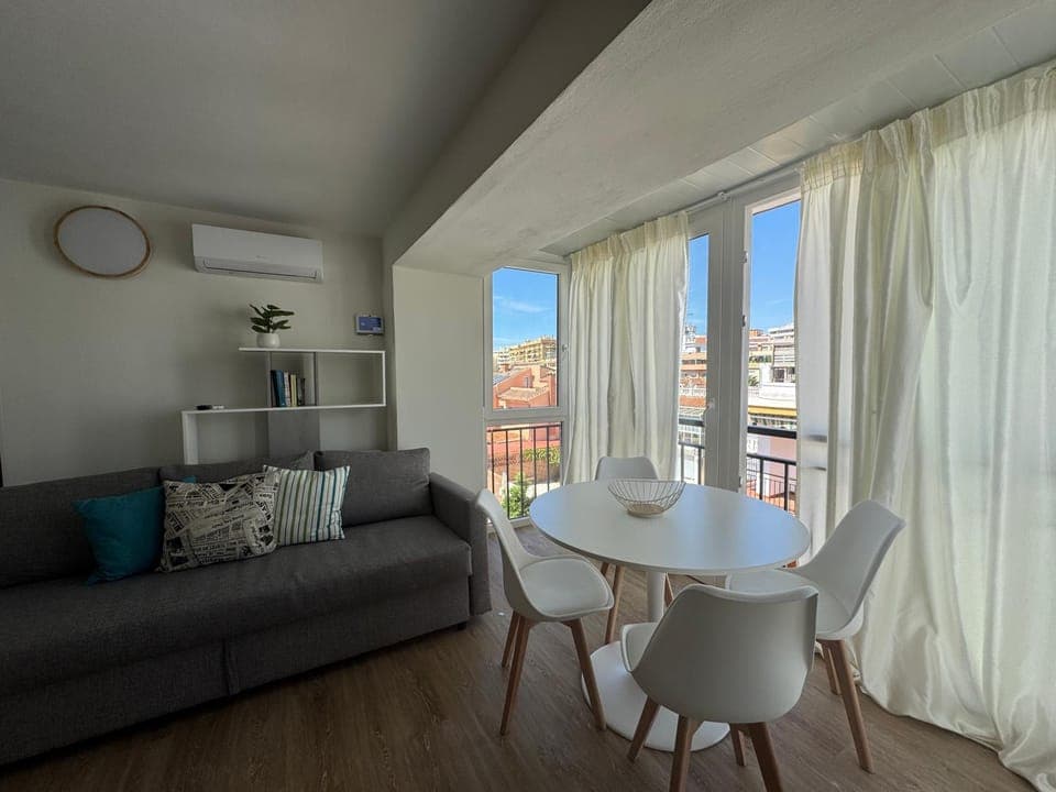 Balcony/Terrace, Living room, Seating area, Dining area