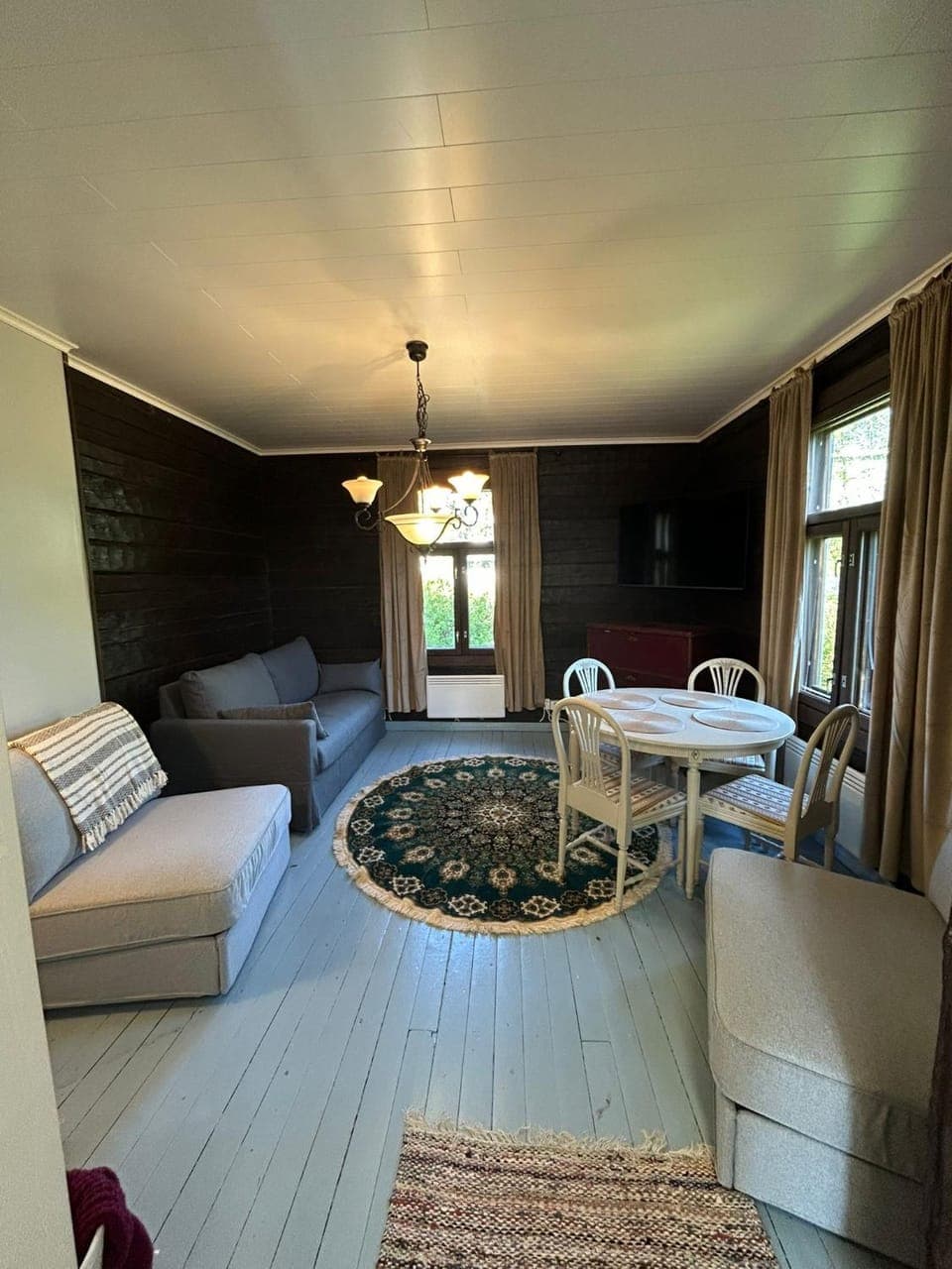 Living room, Seating area, Dining area