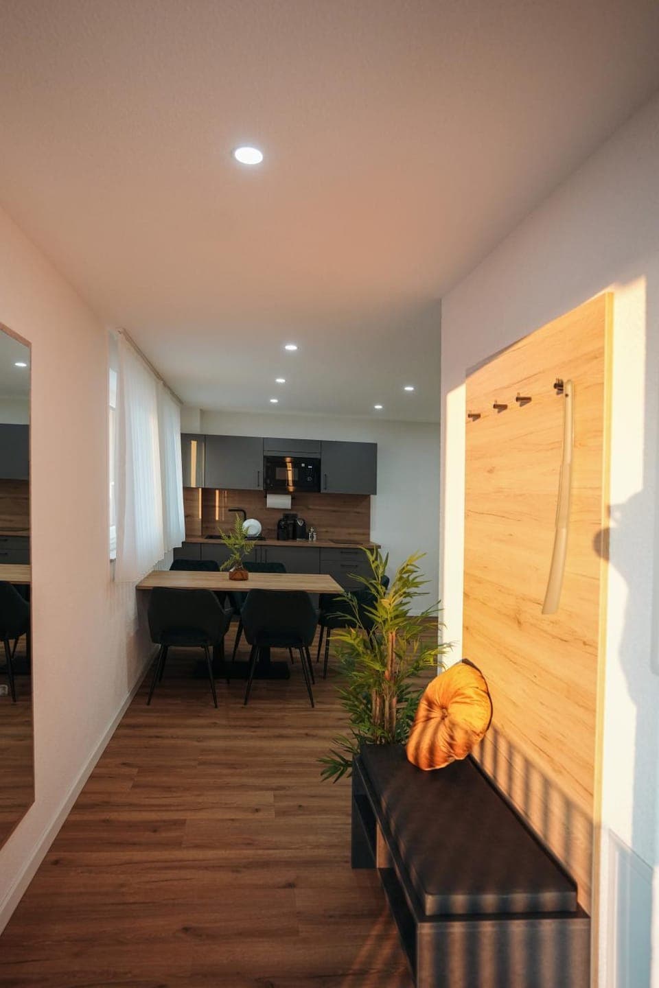 Kitchen or kitchenette, Seating area