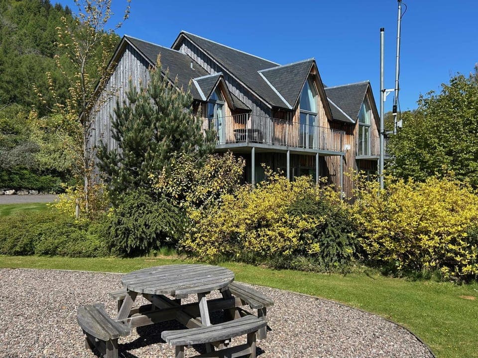 Property building, Day, Natural landscape, Garden view